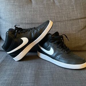 Nike Court Vision Mid